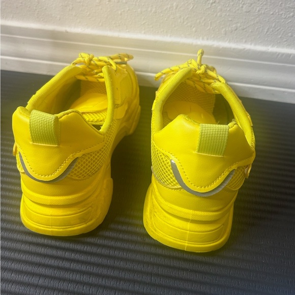 Yellow 86 Women Shoes - Picture 3 of 4